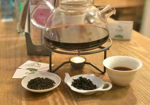 El Té Matcha, variedad de té considerada un superalimento, con propiedades increíbles para la salud. Cata de variedades del Té oolong, té pu-erh, té negro, té blanco y té verde. Ceremonia japonesa del té. Pérdida de peso, reduce el colesterol y azúcar en la sangre, mejora estado de ánimo y concentración.
