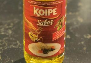 ¿Cómo diferenciar en un supermercado, el Aceite de Oliva recomendado para la salud? Tipologías, variedades y proceso de elaboración de los distintos tipos: Aceite de Oliva, Aceite de Oliva Virgen y Aceite de Oliva Virgen Extra. Beneficios para la salud. Cocina de gran calidad y saludable con AOVE. Zumo de Aceitunas.