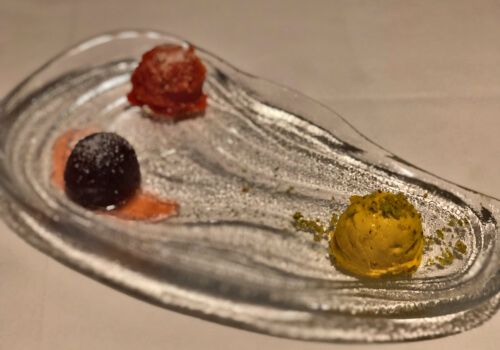 Restaurante Indio Annapurna, de reciente apertura en Madrid, con una elegante decoración y un menú degustación con platos deliciosos: Arroz, Cordero, Verdudas, Curry, Samosas, Especialidades Tandoori, Massala y Pan Naan. Precios razonables para cocina India de gran calidad.