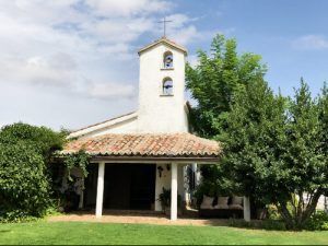 Bodega-Finca-Río-Negro-Iglesia