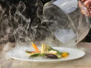 Miguel-Muñoz-Restaurante-Somni-Hotel-The-One-Barcelona-Parrillada-Verduras-Ahumadas