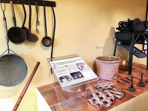 Turrón-de-Jijona-Utensilios-Frutas-Confitadas-Museo-Turrón