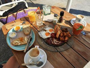 Gastronomía-Valencia-La-Más-Bonita-Desayuno