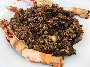 Valencia-Gastronomía-Duna-Arroz-Negro-Cigalas