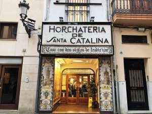 Valencia-Gastronomía-Horchatería-Santa-Catalina-Fachada