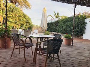 Valencia-Gastronomía-La-Alquería-de-la-Mar-Terraza
