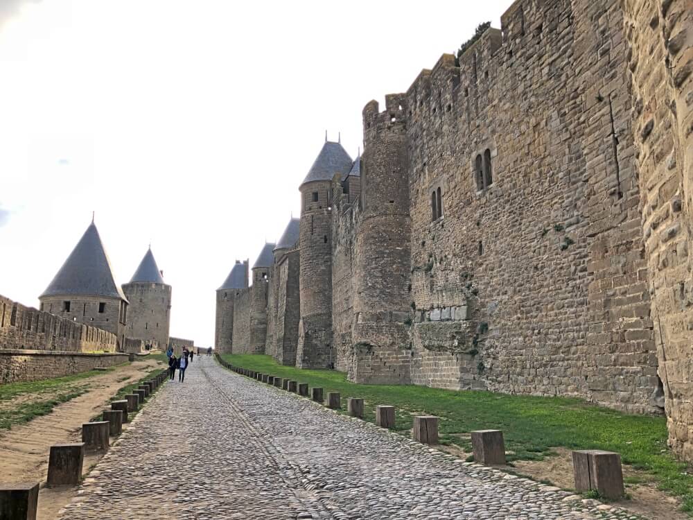 Gastronomía-Perpignan-Narbonne-Carcassonne-Hotel-Du-Chateau-Vistas-Muralla