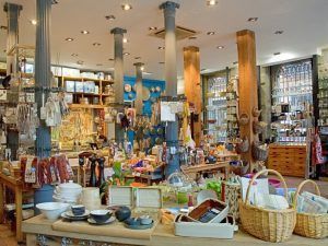 María-Llamas-Alambique-Tienda