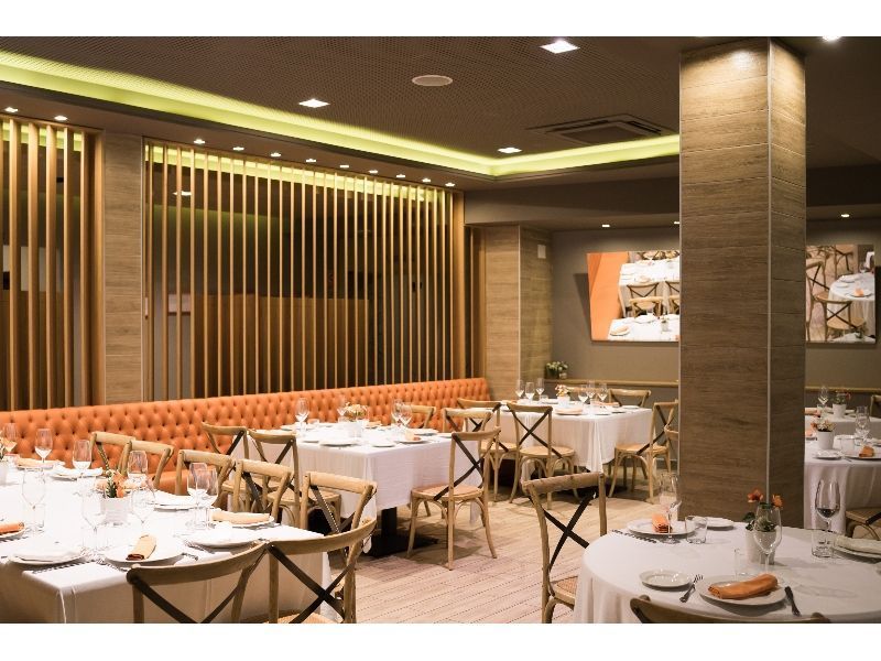 salón del restaurante círculo marisquería madrid