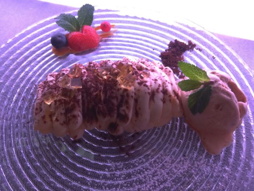 RESTAURANTE PEZ FUEGO TIRAMISÚ (1)