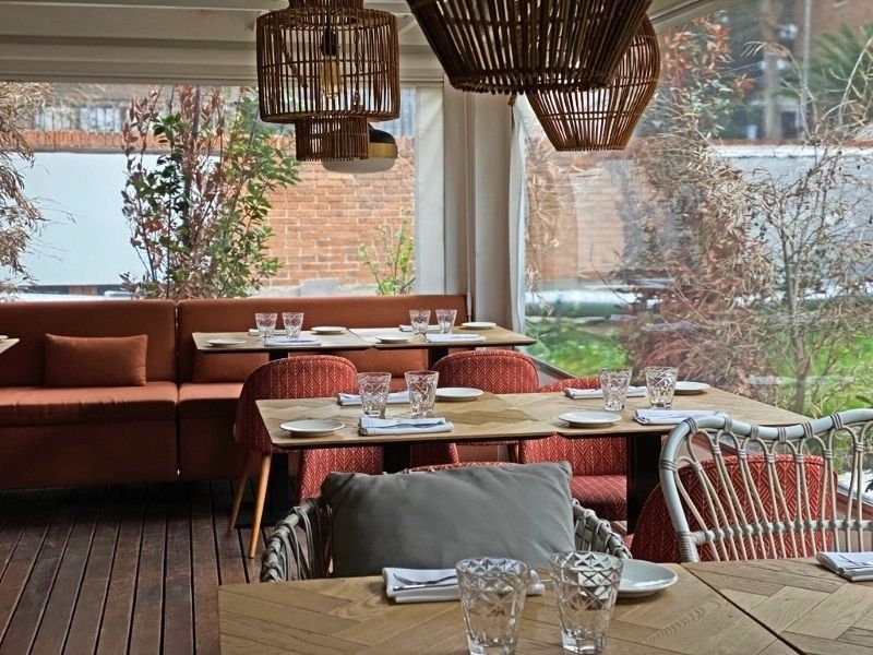 terraza restaurante dogma