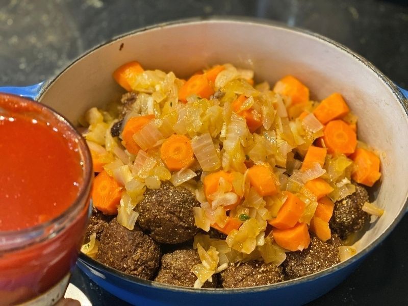 Espaguetis con albóndigas con tomate ingredientes
