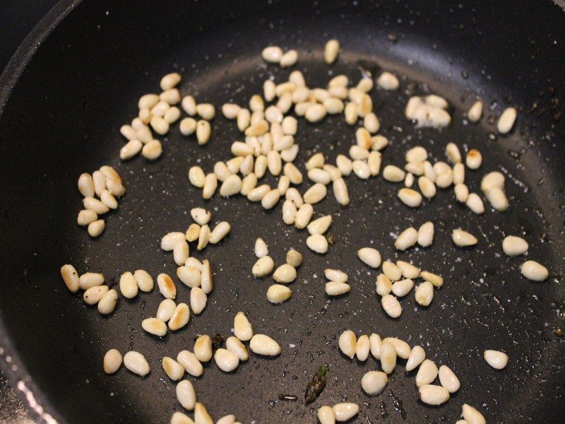 ENSALADA TEMPLADA PIÑONES