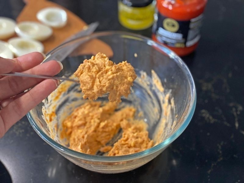 huevos rellenos de atún ingredientes para relleno