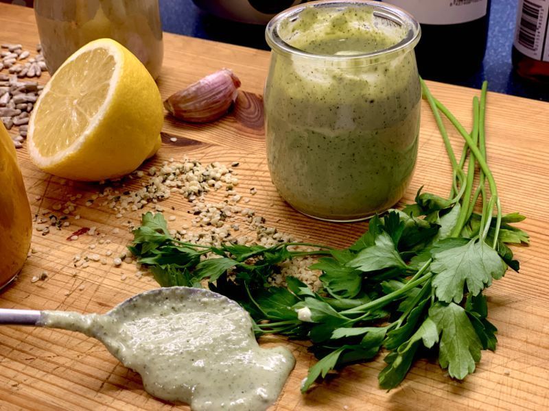 Aliño para ensalada con semillas de cáñamo