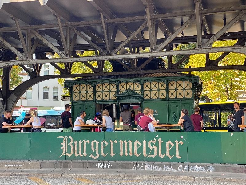 burgermeister viajar a Berlín