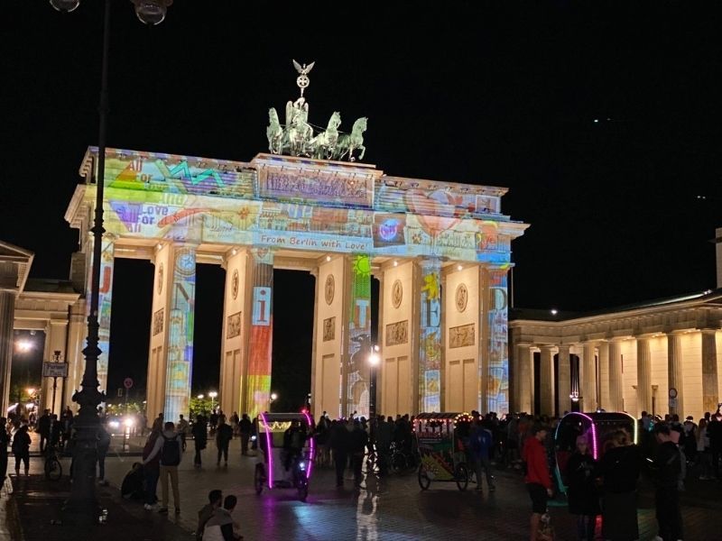 puerta de brandenburgo viajar a Berlín