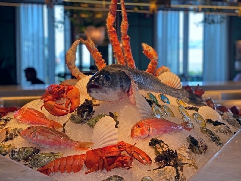 dani brasserie decoración