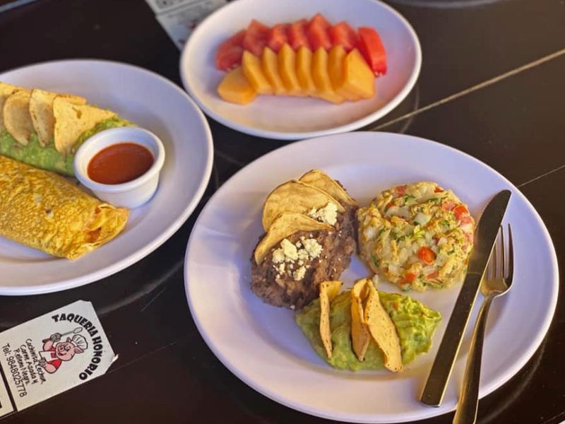 TAQUERÍA HONORIO viajar a tulum