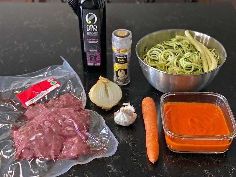 ingredientes espaguetis de calabacín a la boloñesa