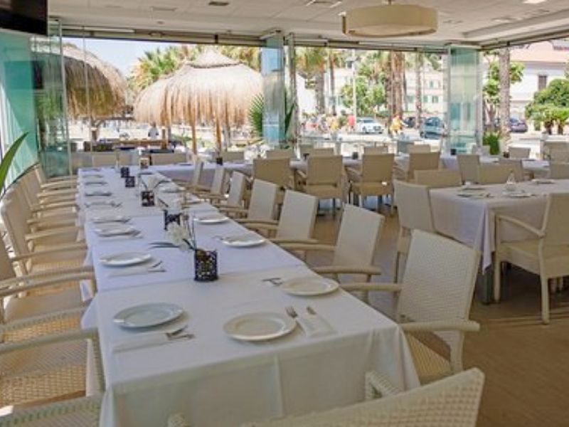 escapada gastronómica málaga oasis playa