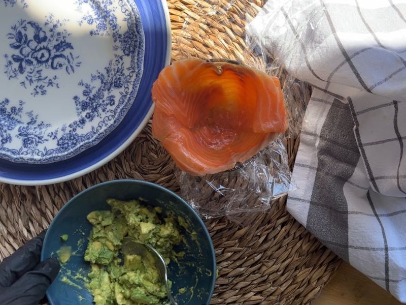 bomba de salmón con aguacate