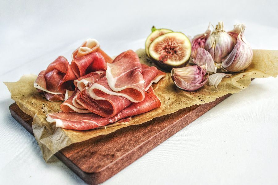 Jamon serrano truchas