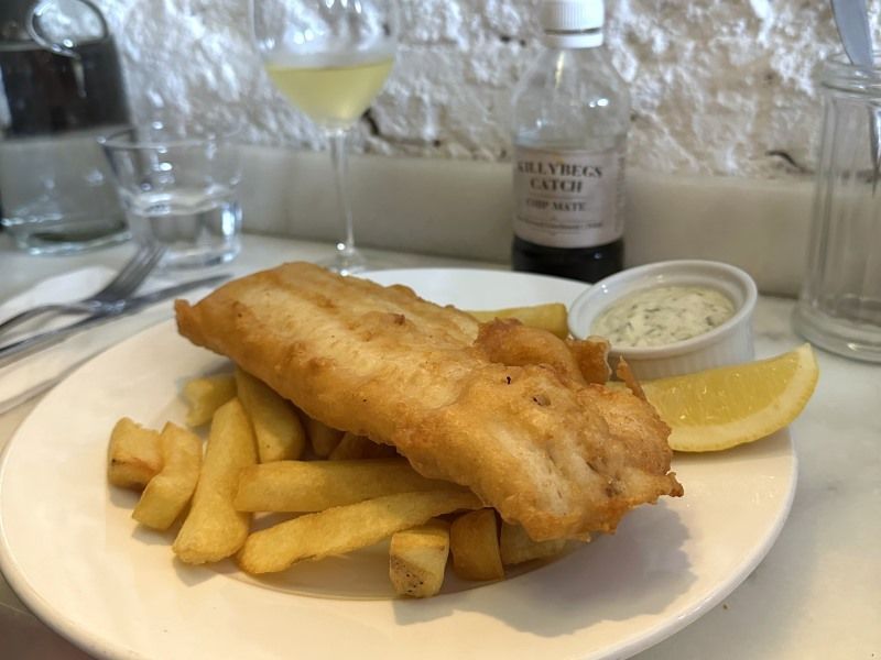 GUIA VIAJAR A DUBLÍN - FISH SHOP, fish and chips pescado