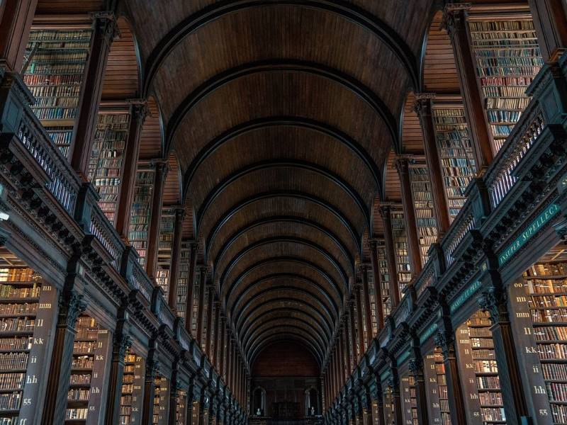 GUIA VIAJAR A DUBLÍN - TRINITY COLLEGE Biblioteca LONG ROOM