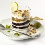 Receta casera de parfait de yogur y semillas de chía parfait de yogur y chia
