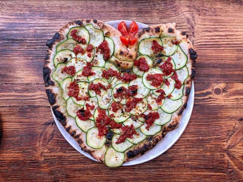 LA MEJOR PIZZA DE MADRID - HOT NOW