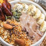 Receta casera de porridge de mijo con frutas frescas porridge de mijo con frutas frescas (portada)