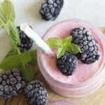 Receta casera de kéfir smoothie con bayas y semillas de lino kéfir smoothie
