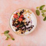 Receta casera de smoothie bowl de coco y piña smoothie