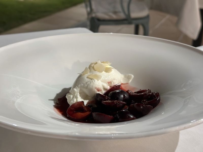 RESTAURANTE CATARIA - cerezas brasa helado