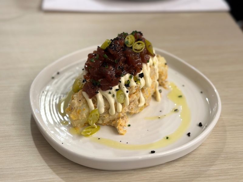 RESTAURANTES CÁDIZ - HAKUNA TAPAS ensaladilla tartar atun