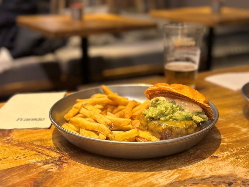 MEJORES HAMBURGUESAS DE MADRID - FRANKIE BURGERS Guacamole