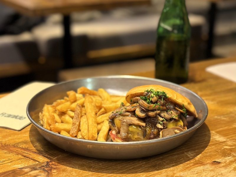 MEJORES HAMBURGUESAS DE MADRID - FRANKIE BURGERS Trufada