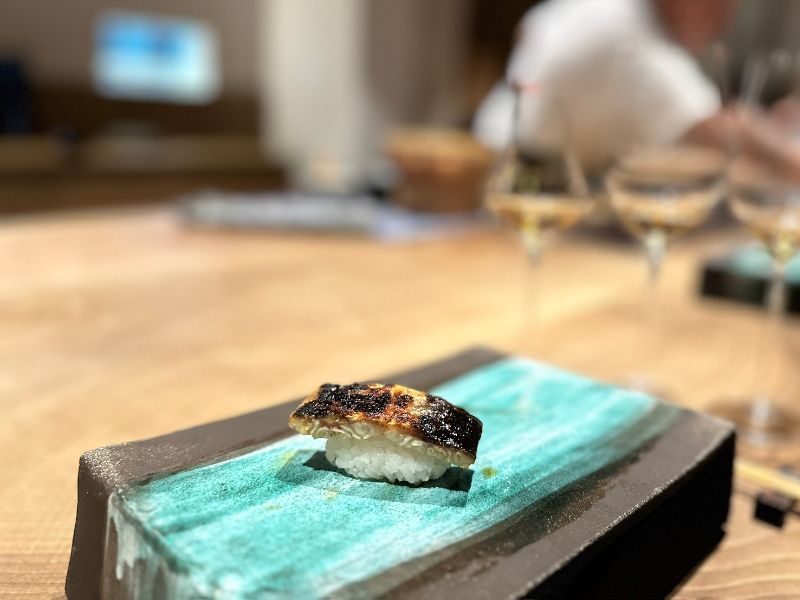 Nigiri anguila kappo