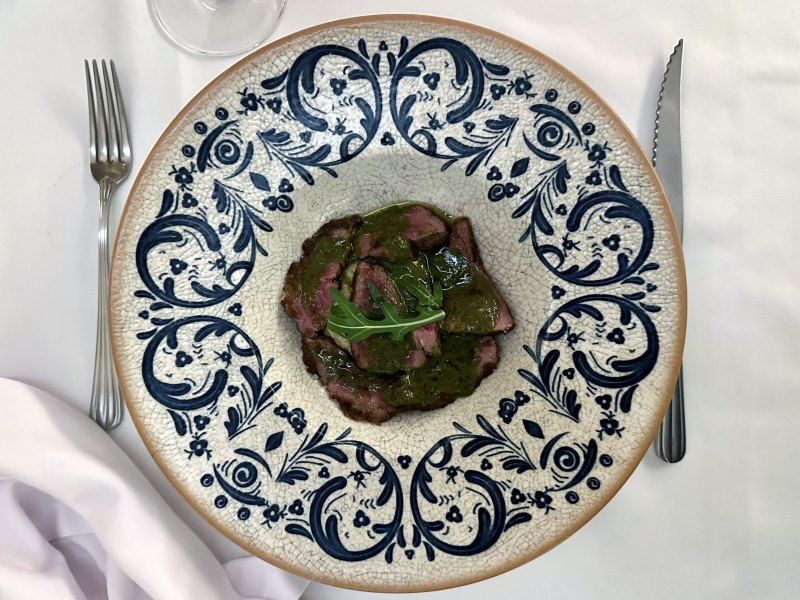 LA RAQUETISTA EN LA HABANA - presa iberica asada con parmentier y mantequilla cafe de paris