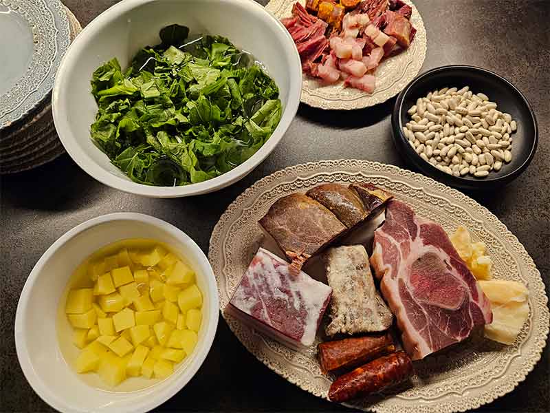 Ingredientes caldo gallego