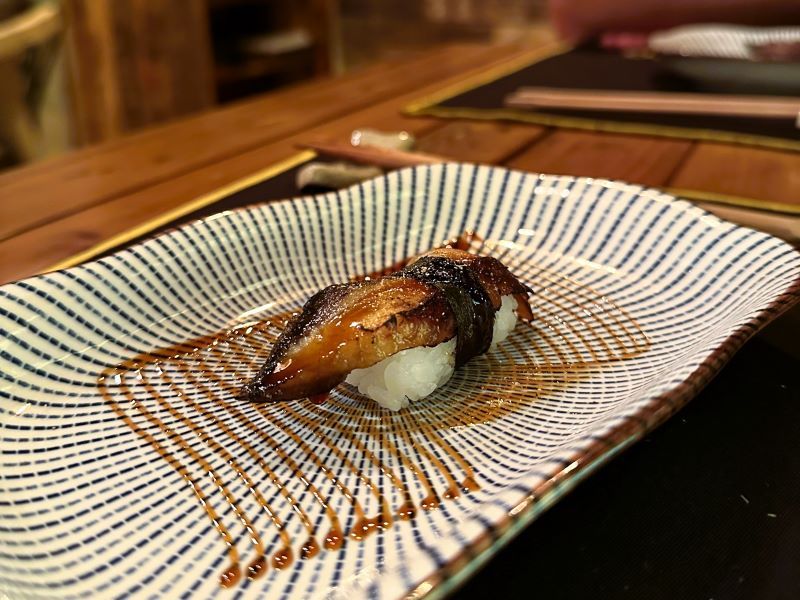 RESTAURANTE YUGO THE BUNKER - nigiri unagi anguila