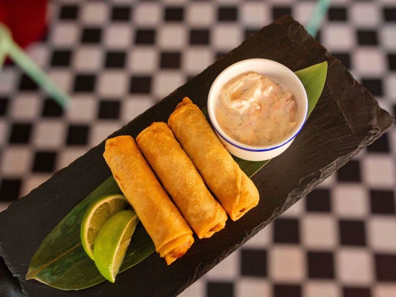 MEJORES TERRAZAS DE MADRID- Cachivache rollitos cordero