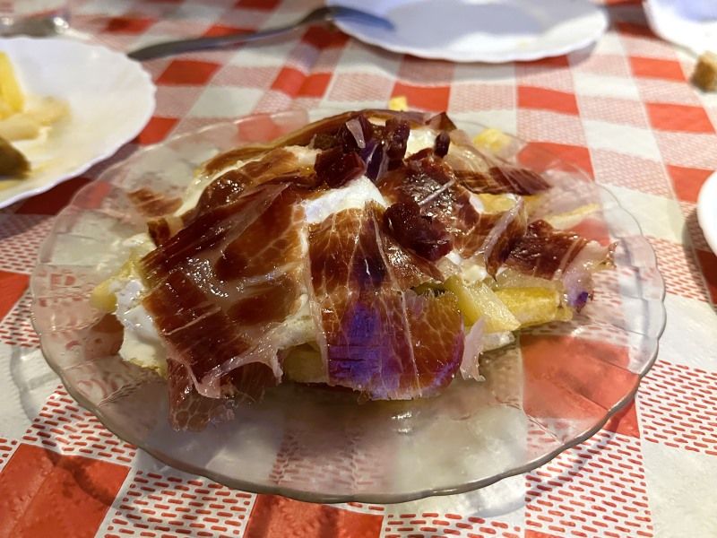 RESTAURANTES CADIZ - VENTA EL TORO huevos fritos con jamón ibérico
