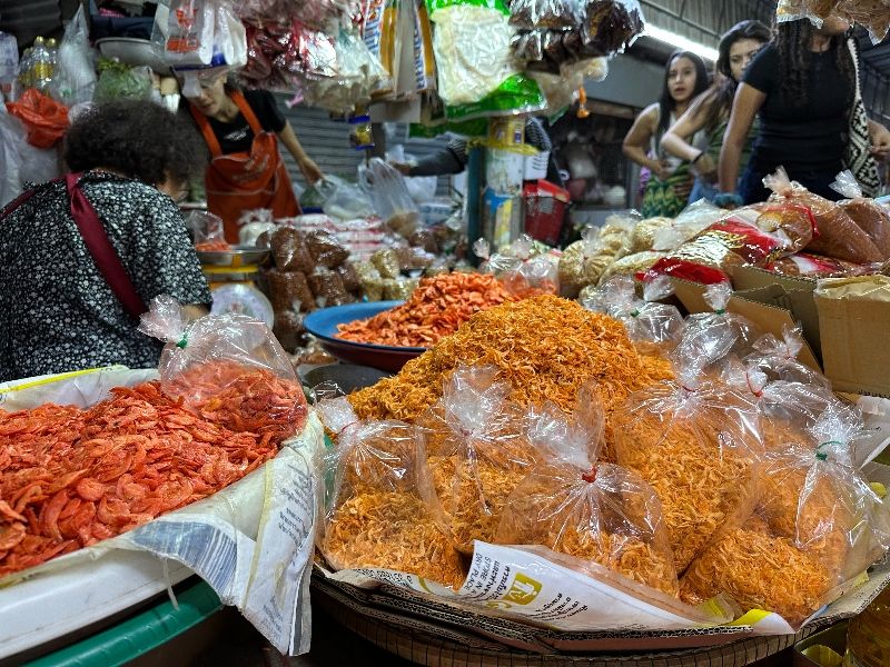 Mercado del tren guia viajar a Tailandia