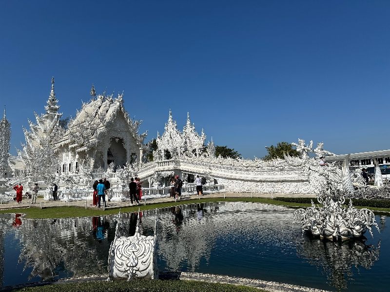 Templo blanco chiang rai viajar a tailandia 1