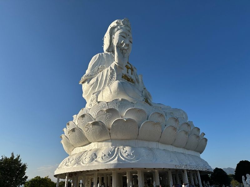 Templo guan yin chiang rai viajar a tailandia